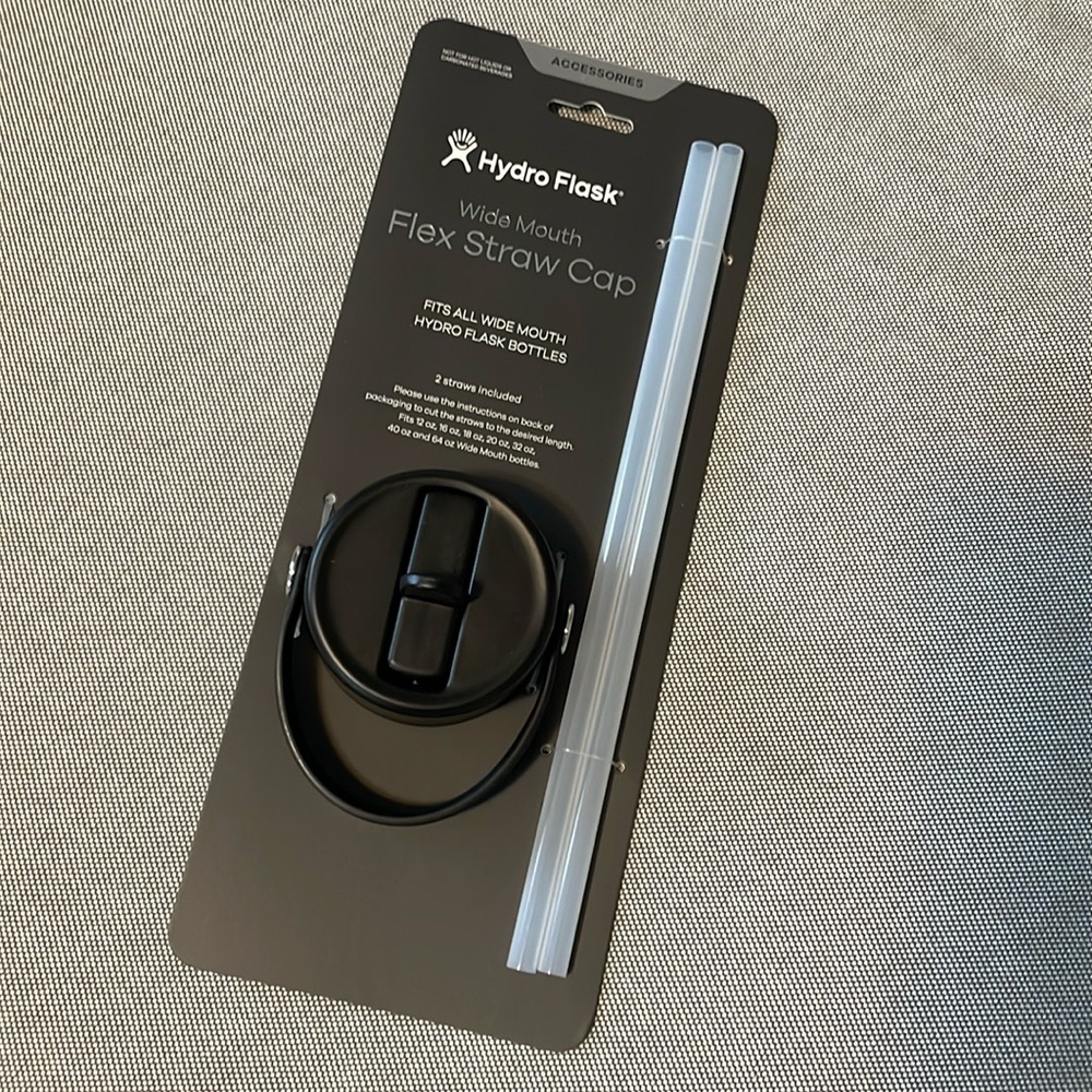 Hydro Flask wide mouth cap and straw